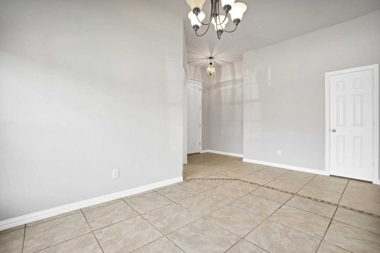 256 White Dr - Photo 6 of 22