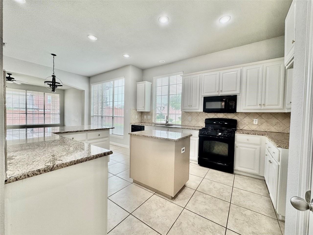 256 White Dr - Photo 7 of 22