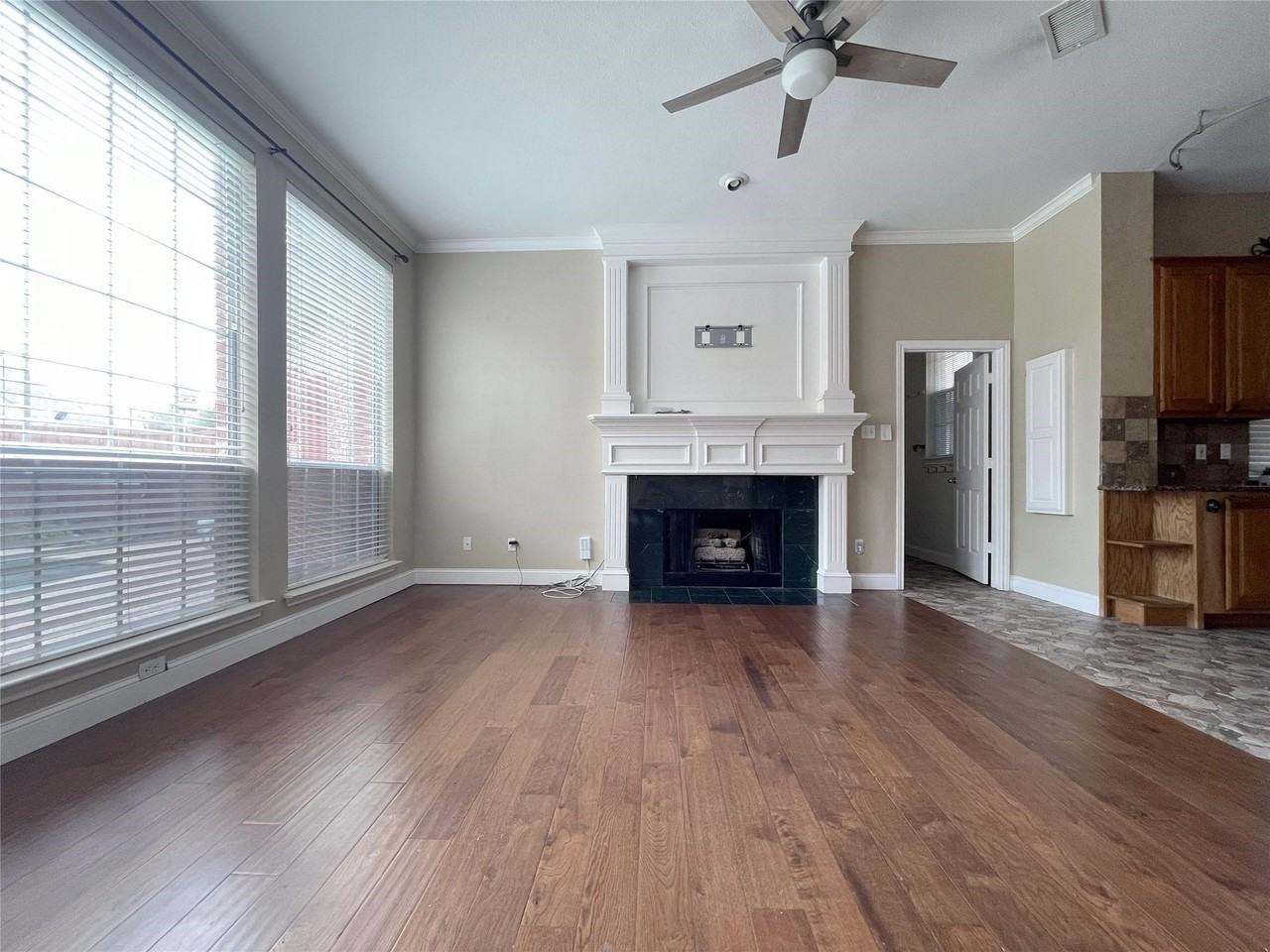 3816 Stockport Dr - Photo 6 of 34
