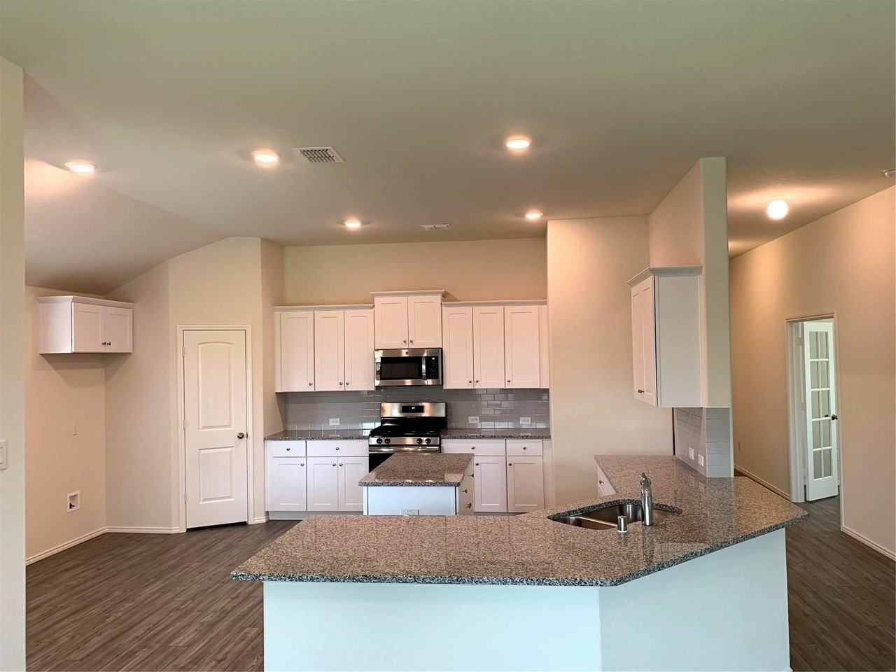 2449 Evening Stone Dr - Photo 2 of 31