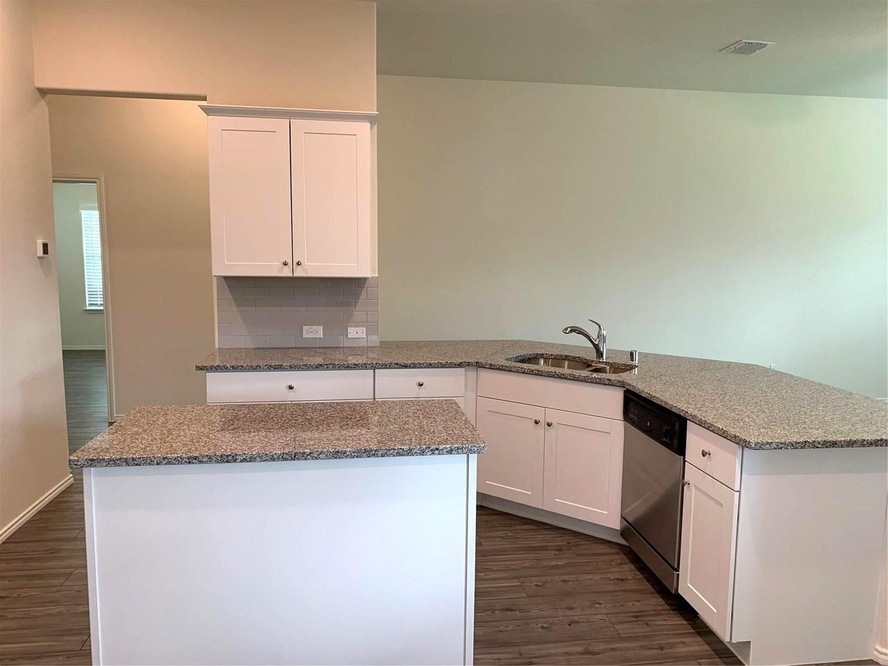 2449 Evening Stone Dr - Photo 5 of 31