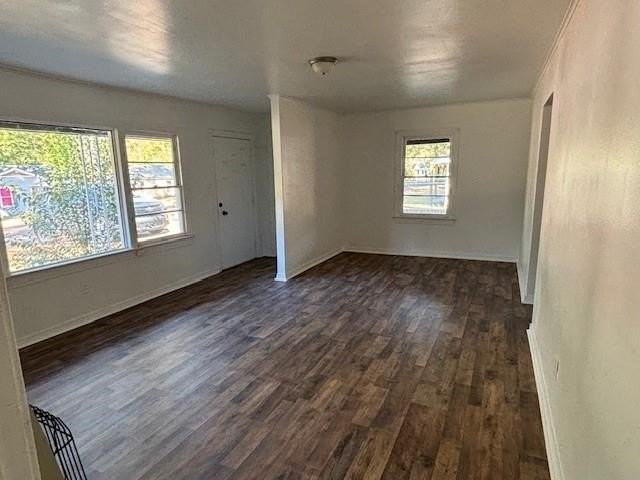 900 Tillman Dr - Photo 6 of 18