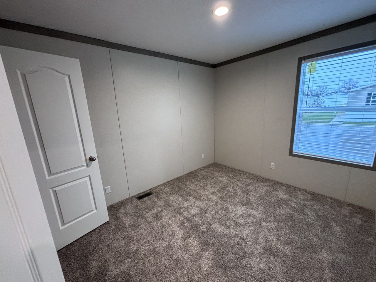 9582 Seaway Dr #48 - Photo 7 of 14