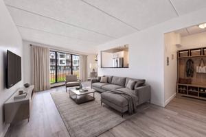 featured image of 1155 Warburton Ave #2A