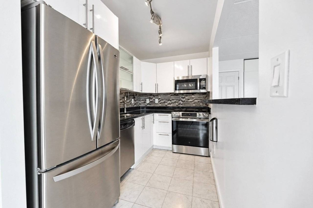 1155 Warburton Ave #2A - Photo 6 of 40