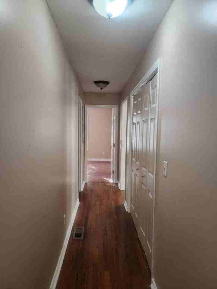 1006 Martin St Se - Photo 7 of 30