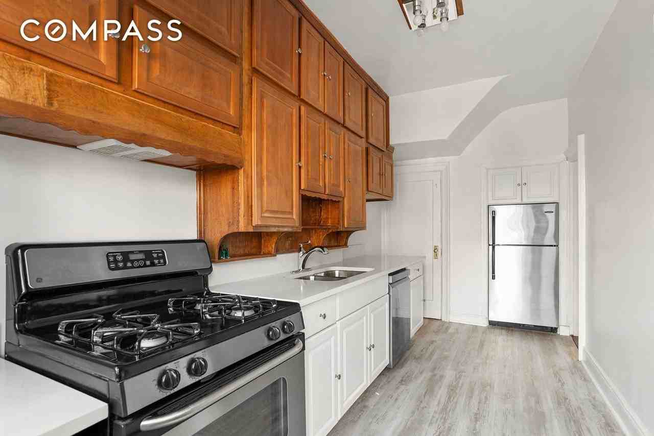 3439 75th St #TH - Photo 5 of 15