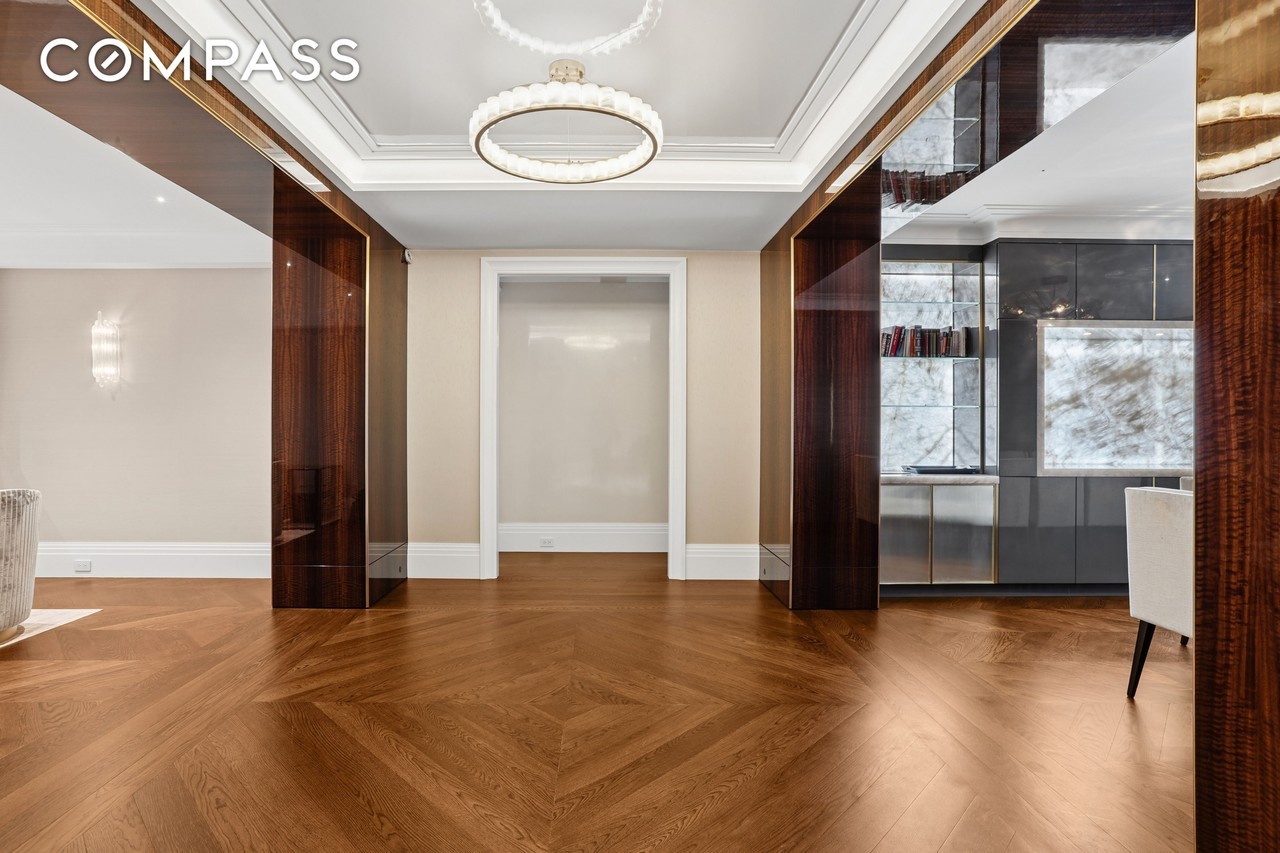 923 5th Ave #4A - Photo 4 of 11