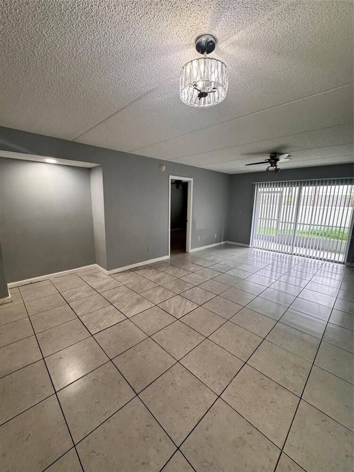 5618 Blue Shadows Ct #62-3 - Photo 7 of 22