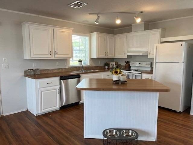 13 Park Way - Photo 4 of 15