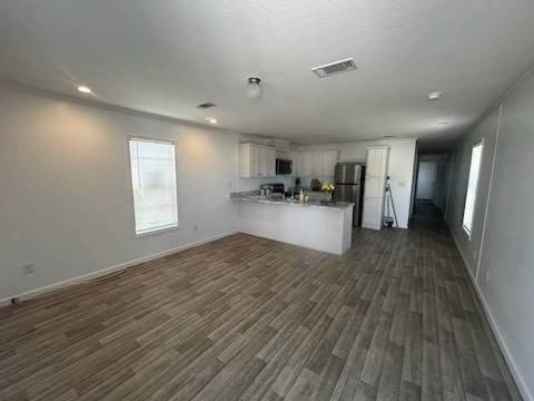 1013 Tangelo St - Photo 3 of 10
