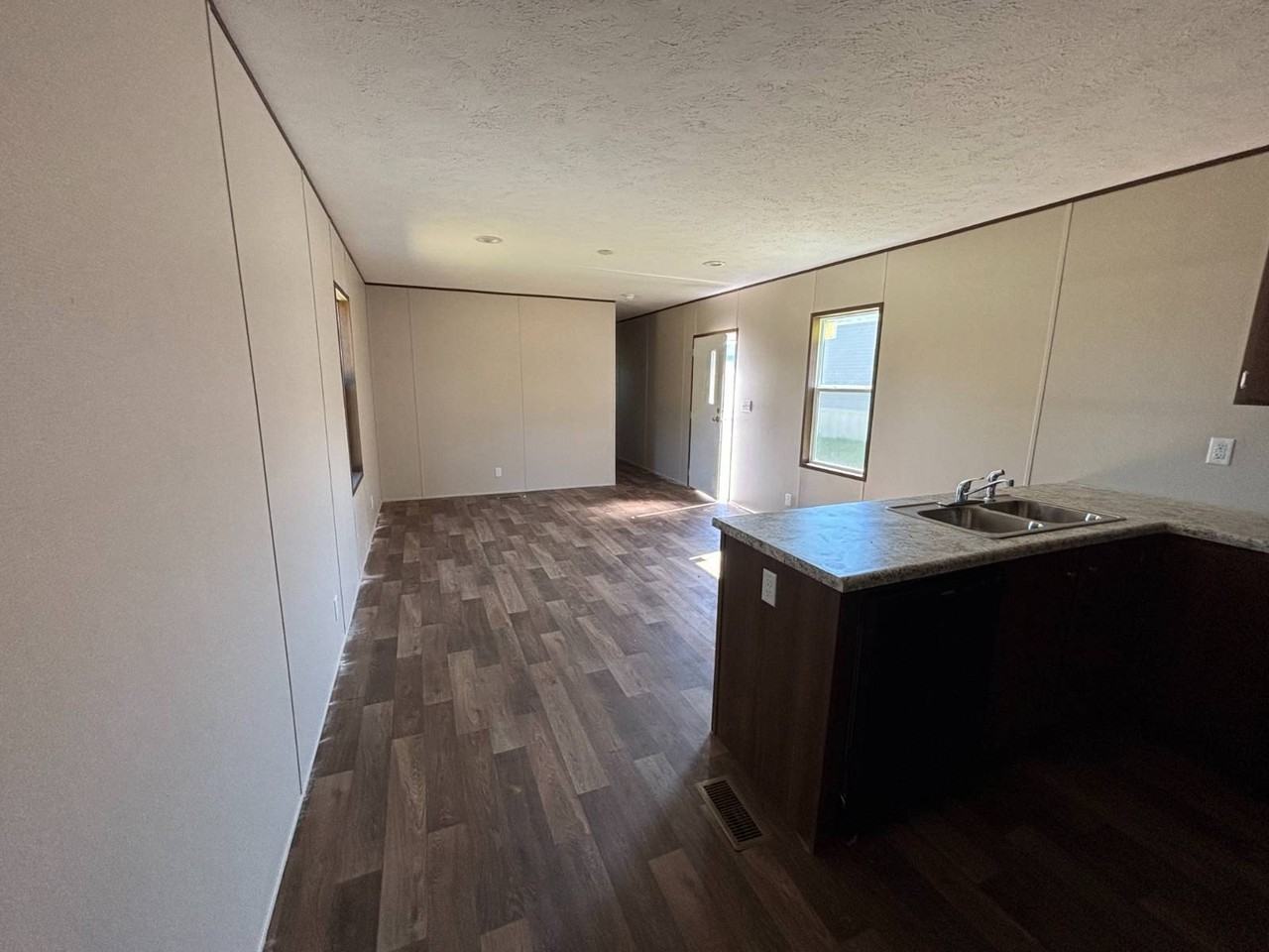 113 Dakar Dr #82 - Photo 3 of 18