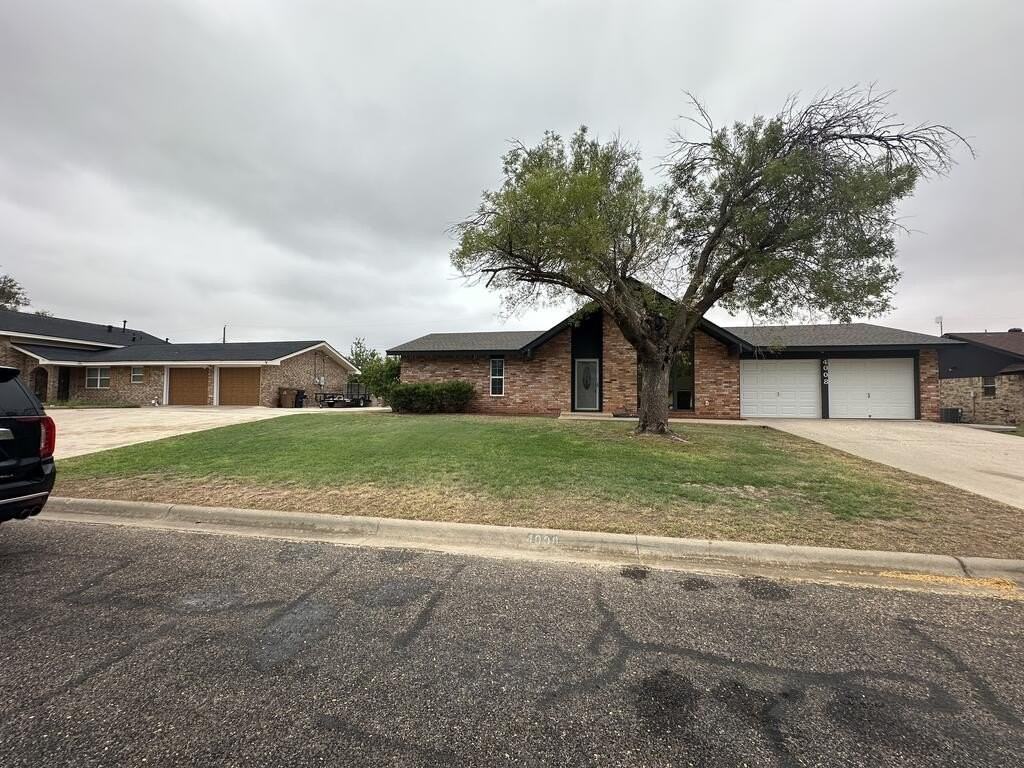 4008 Vicky St - Photo 2 of 14