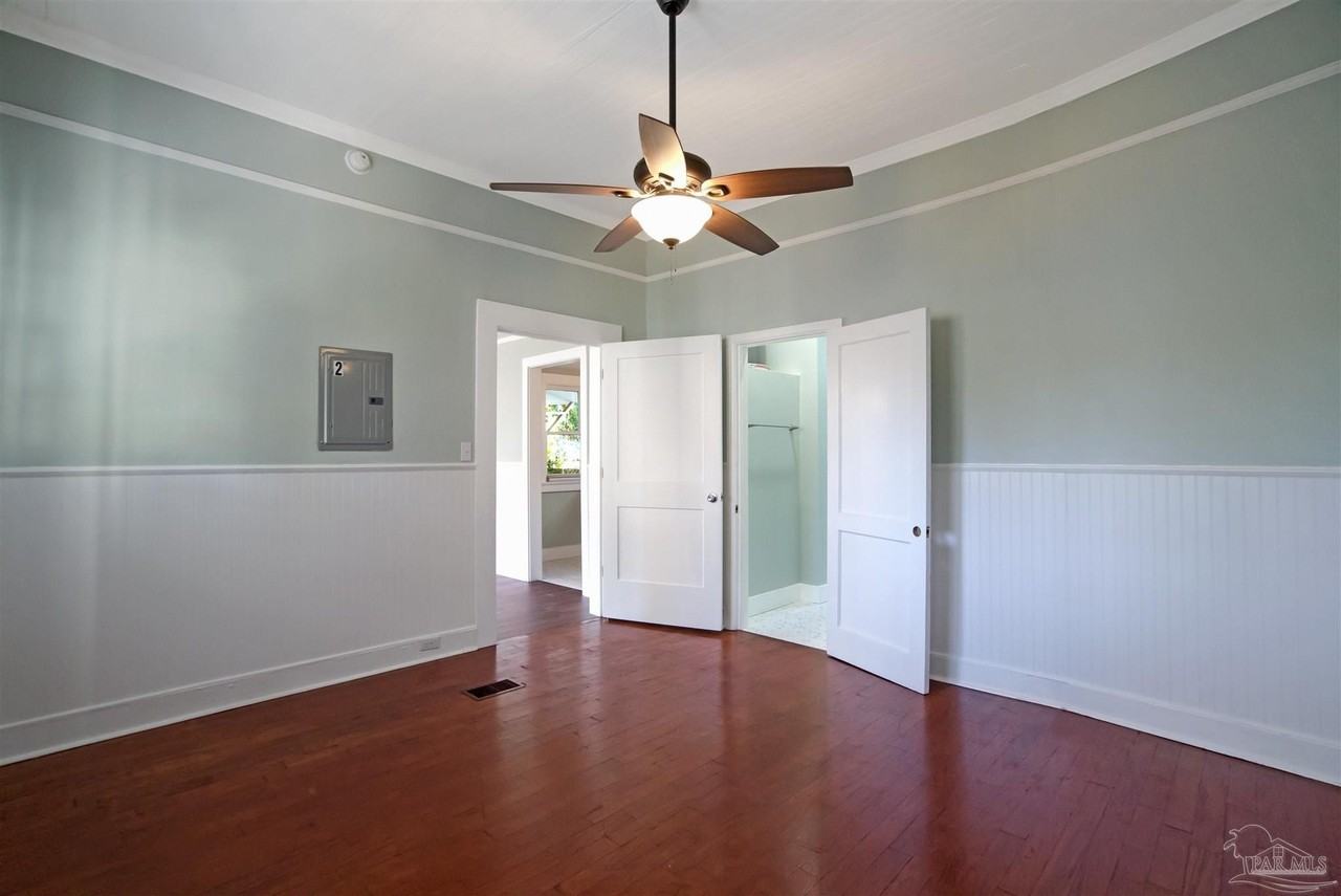 911 N Spring St #2 - Photo 4 of 12