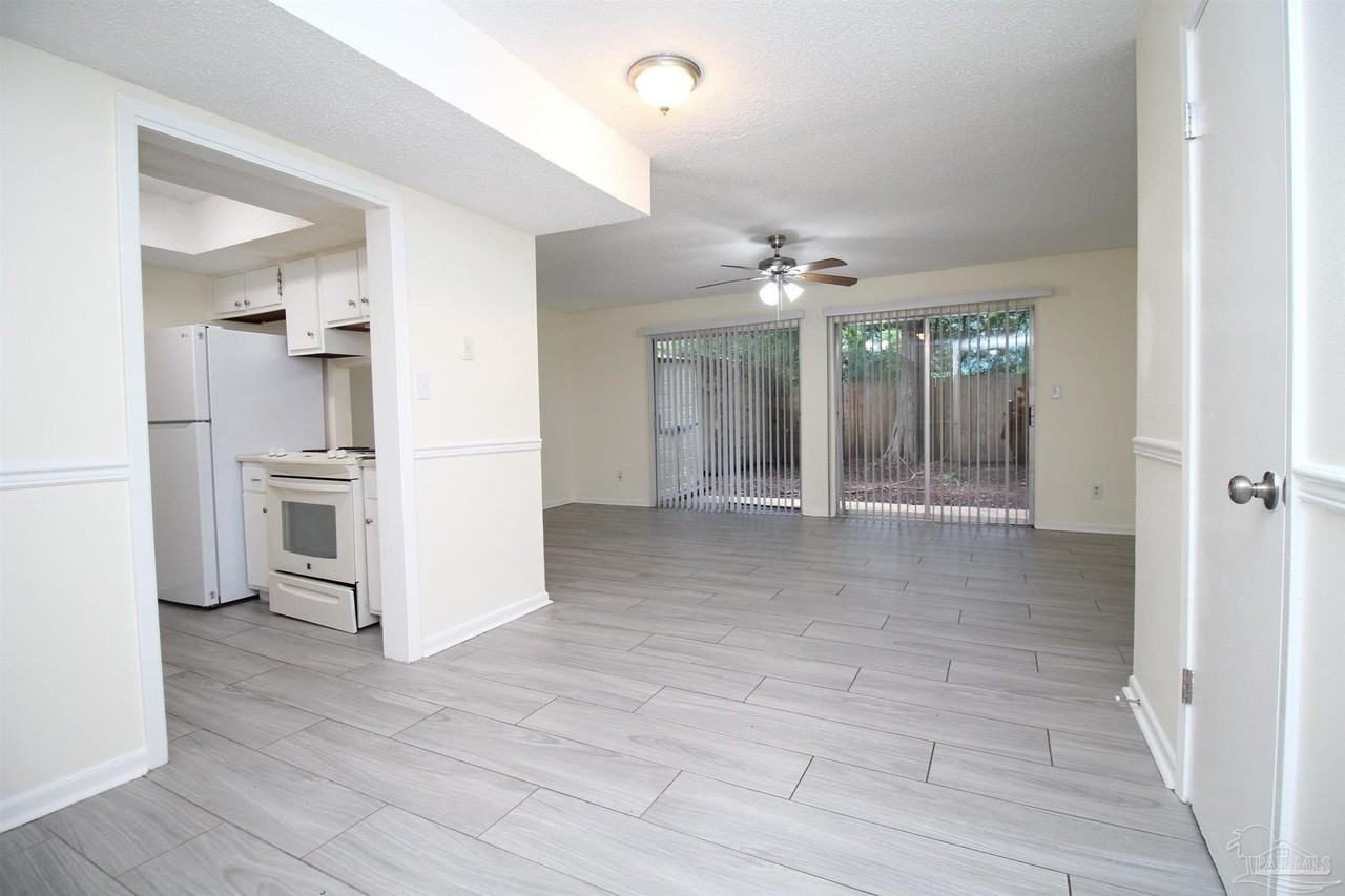 8150 Lillian Hwy - Photo 2 of 25