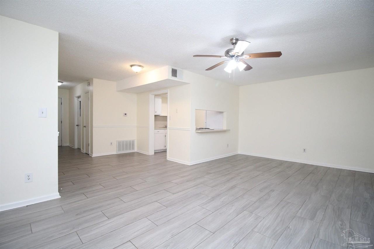 8150 Lillian Hwy - Photo 4 of 25