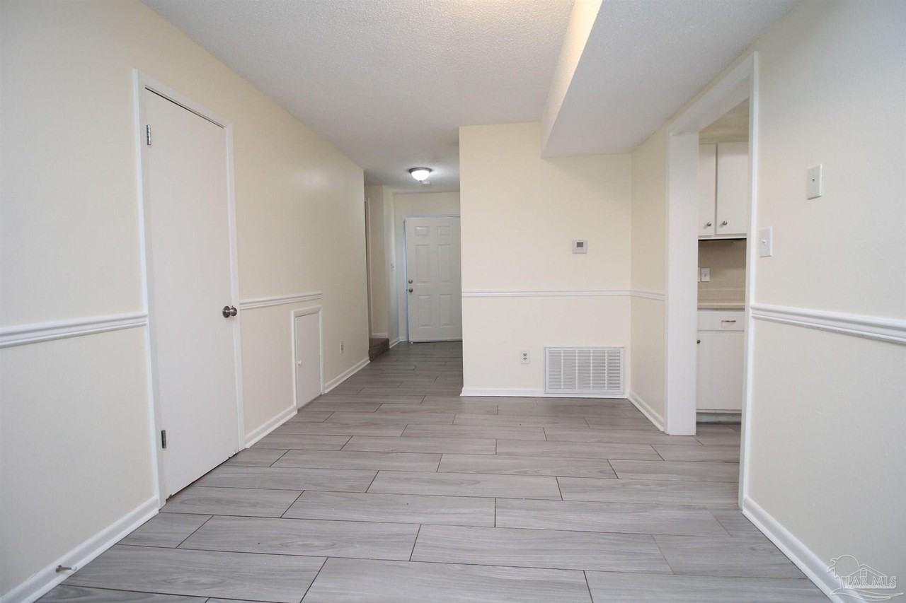 8150 Lillian Hwy - Photo 7 of 25