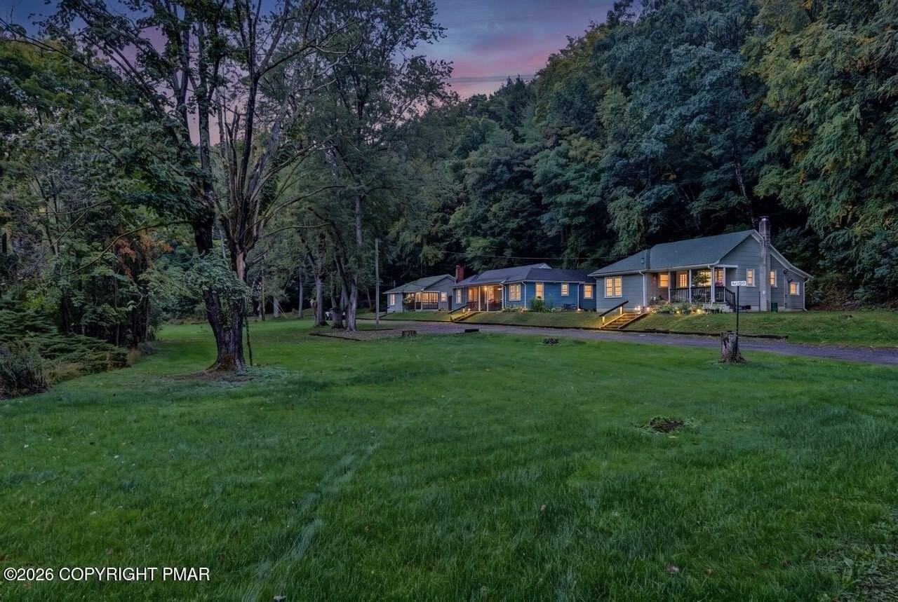 108 Hartman Ln - Photo 6 of 39