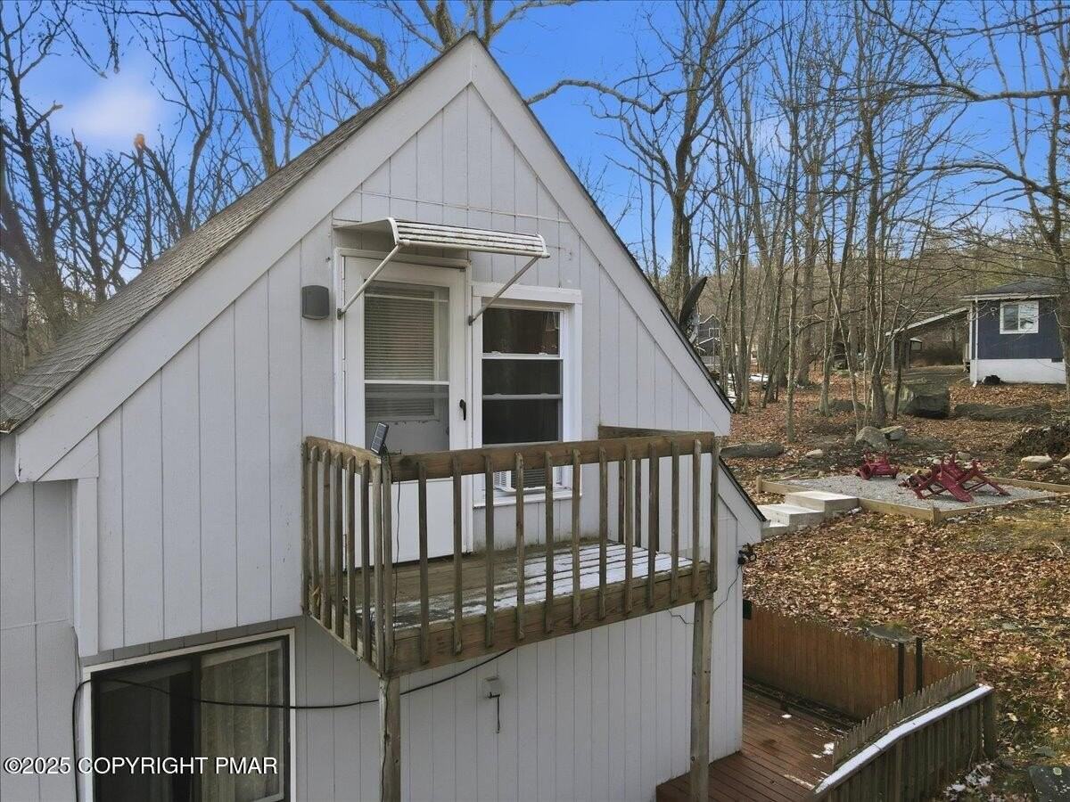 109 Saunders Dr - Photo 2 of 44