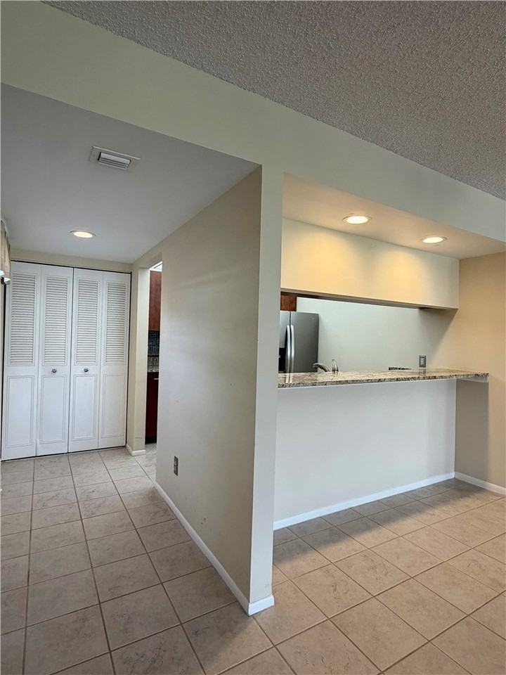 1 Plantation Dr #101 - Photo 7 of 36