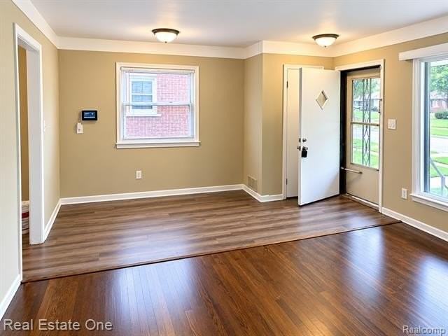 29697 Hiveley St - Photo 4 of 4