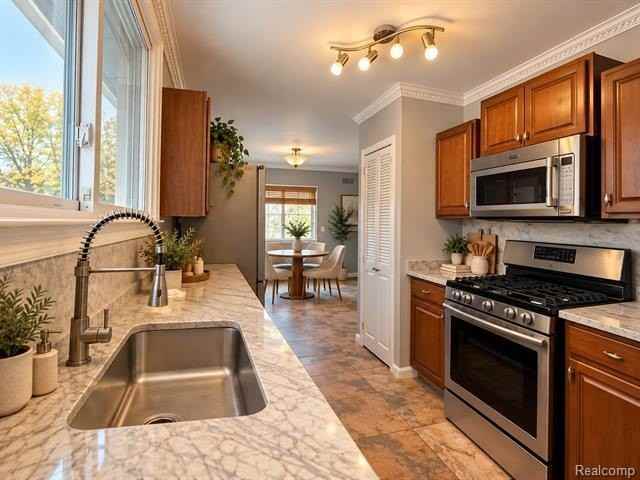 21761 Middlebelt Rd - Photo 3 of 21