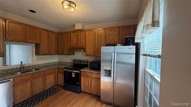 41546 Cornell Dr - Photo 3 of 14