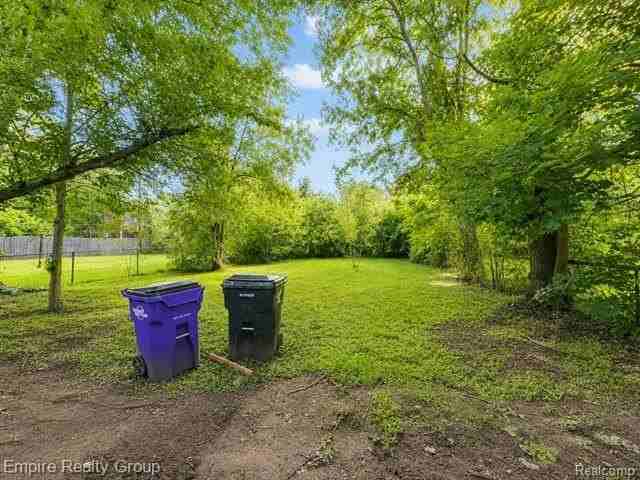 4575 Neff Ave - Photo 3 of 20