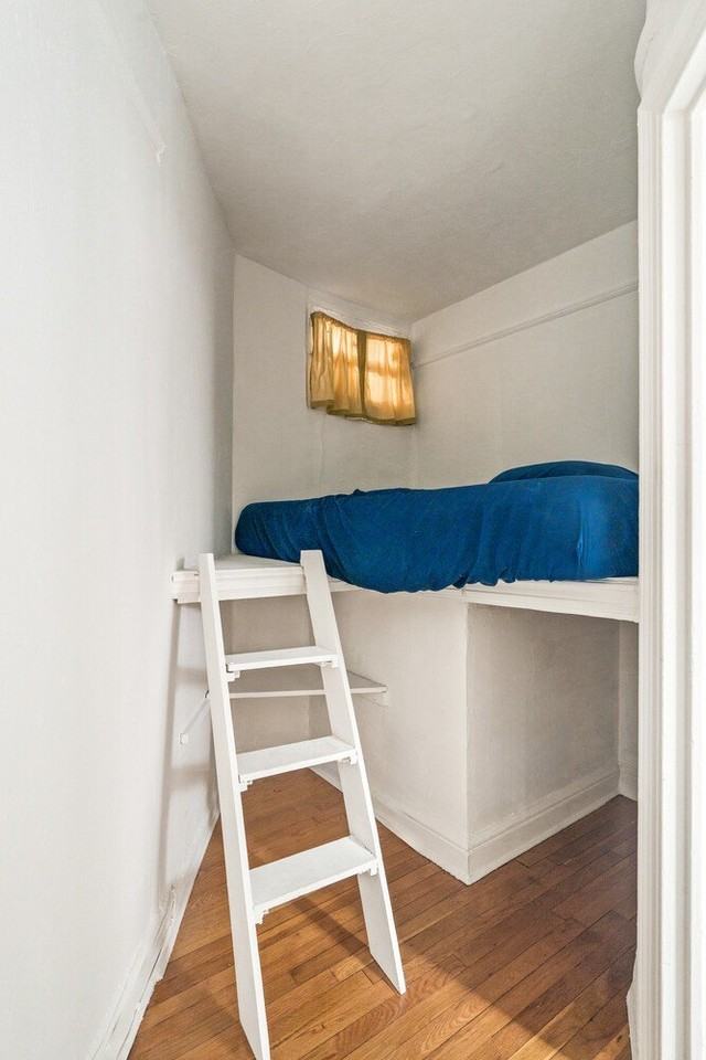 44 -14 Newtown Rd - Photo 4 of 4