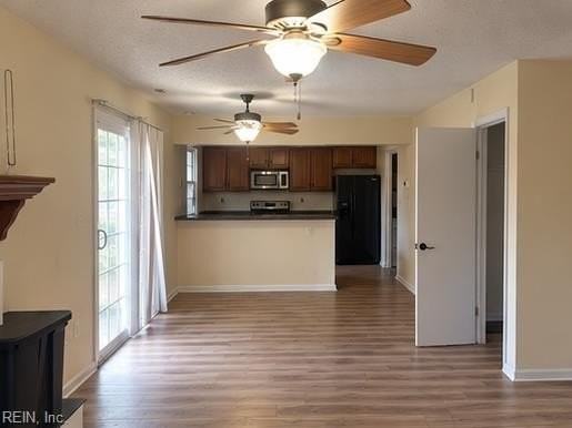 208 Henwick Ct - Photo 2 of 10