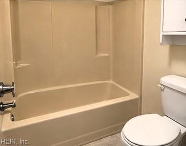 208 Henwick Ct - Photo 5 of 10