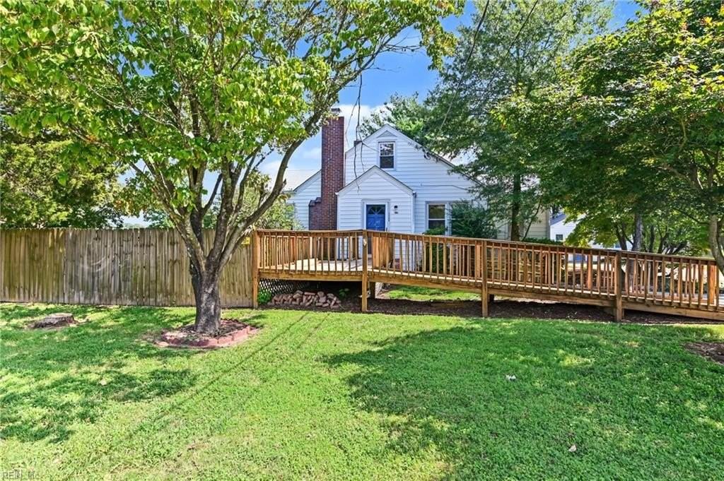 1104 Hazel Ave - Photo 2 of 48