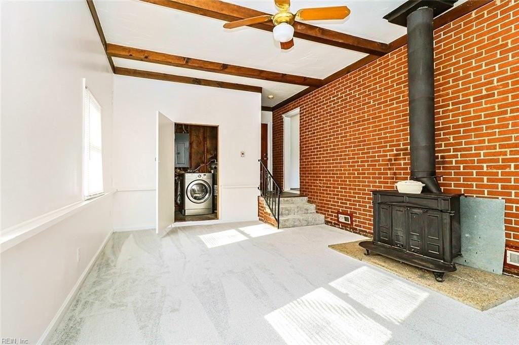 301 Dover Rd - Photo 4 of 9