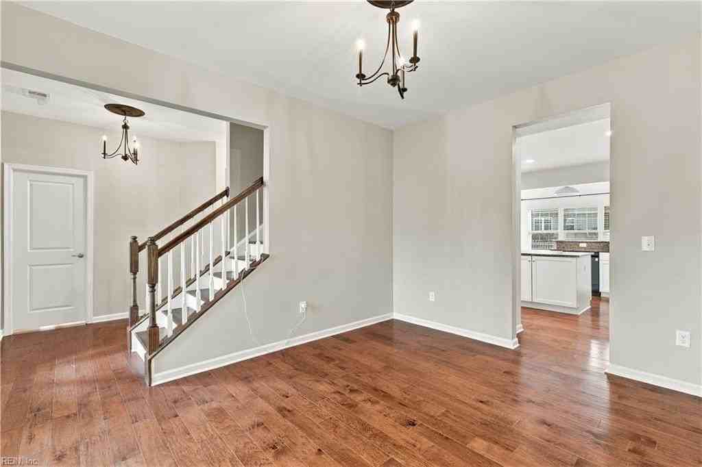 223 Oak Hill Ln - Photo 6 of 40