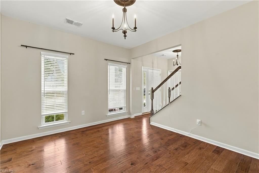 223 Oak Hill Ln - Photo 7 of 40