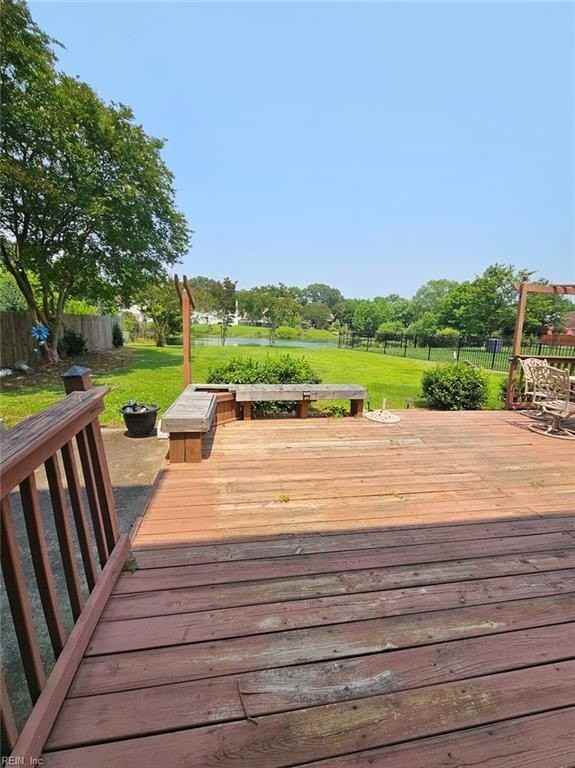 5916 Hampshire Green Street - Photo 6 of 36