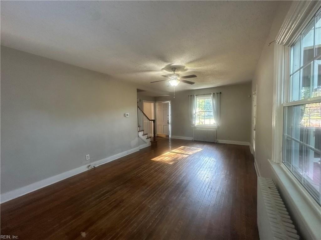 8803 Granby St - Photo 4 of 18