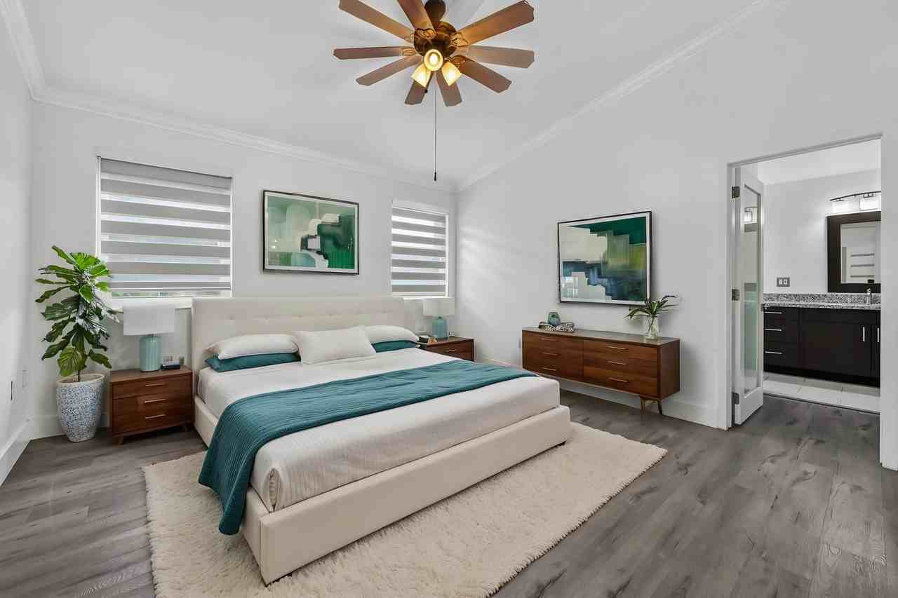 4065 Sw 152nd Ave - Photo 7 of 48