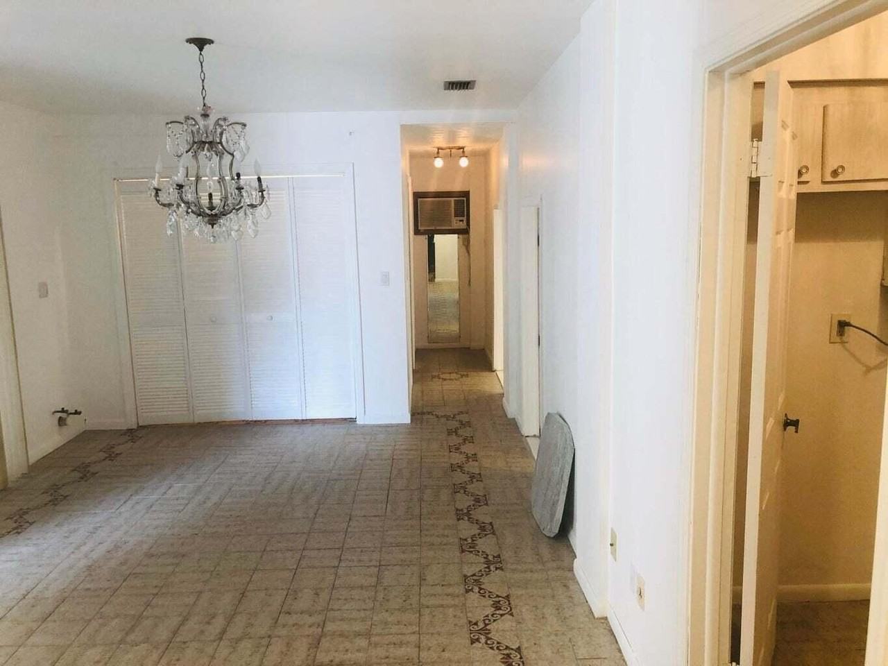 301 Ocean Dr - Photo 4 of 16