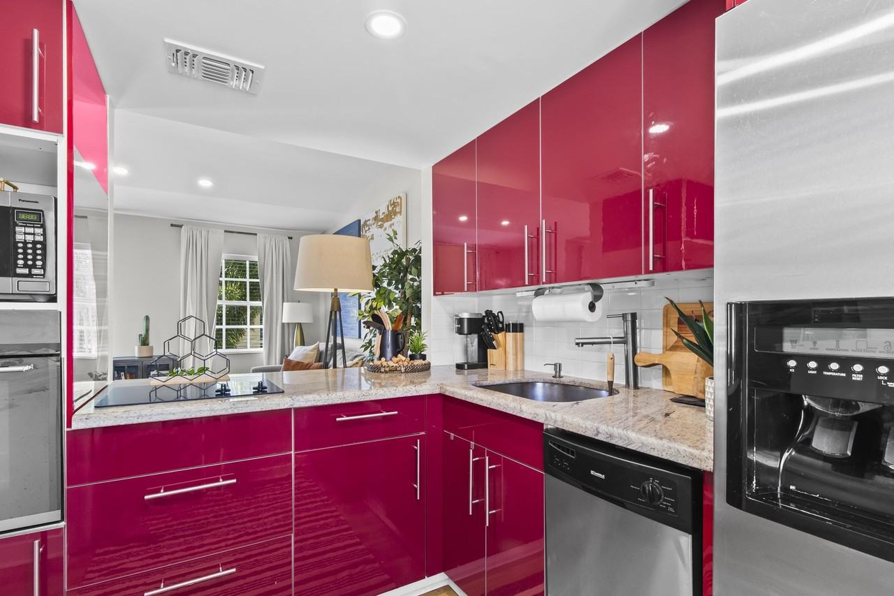 1045 Lake Shore Dr #105 - Photo 6 of 21