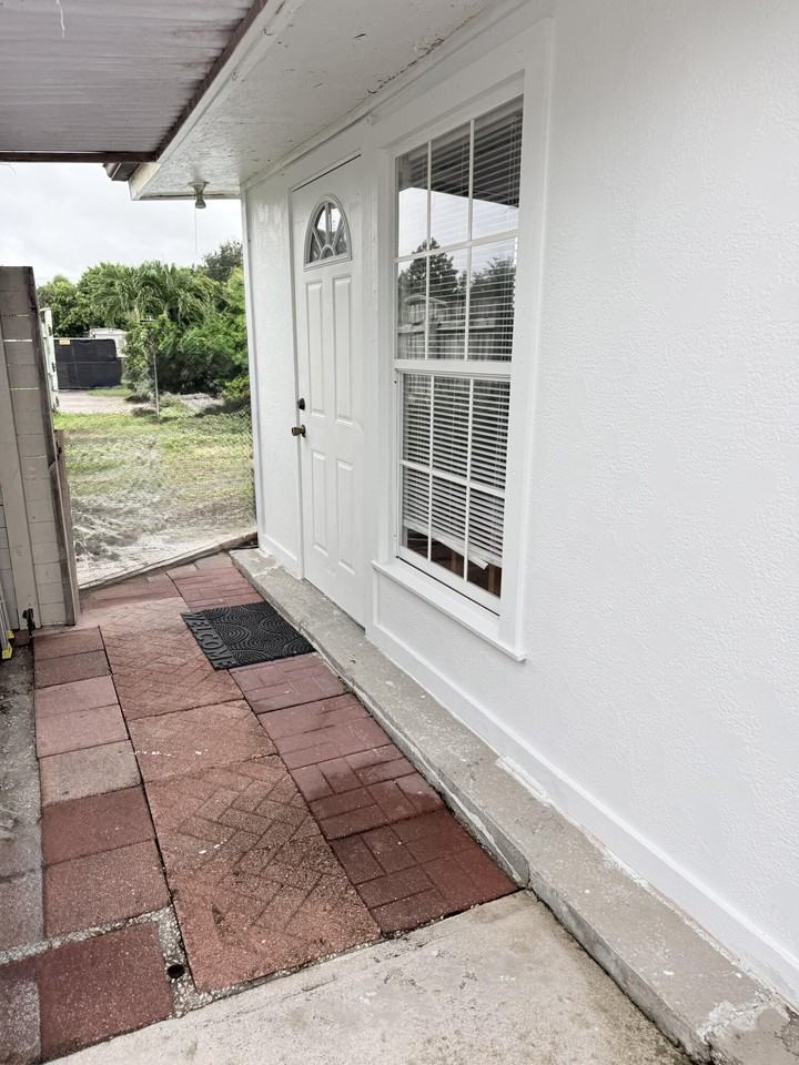 1503 Meridian Rd #A - Photo 3 of 8