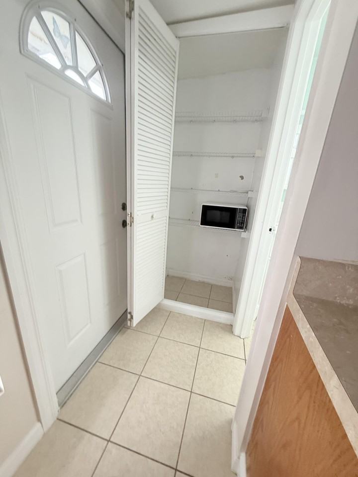 1503 Meridian Rd #A - Photo 4 of 8