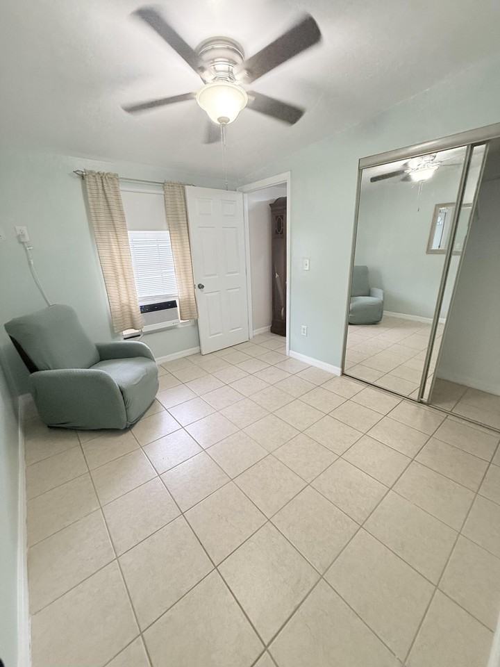 1503 Meridian Rd #A - Photo 6 of 8