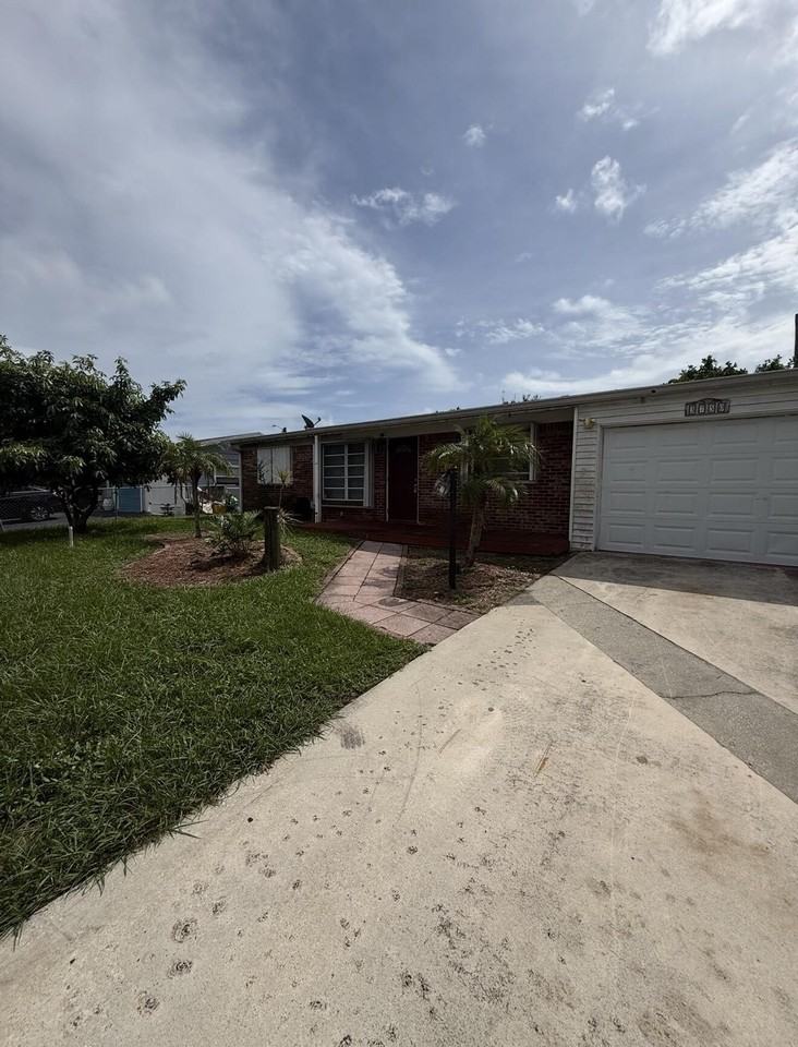 3750 Gull Rd - Photo 2 of 12