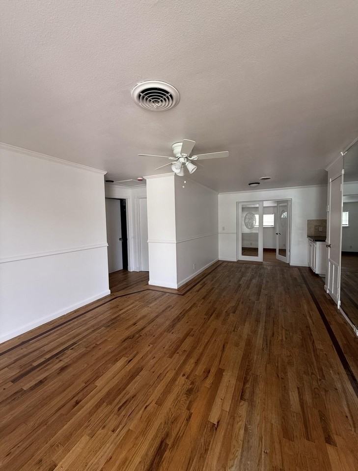 3750 Gull Rd - Photo 4 of 12