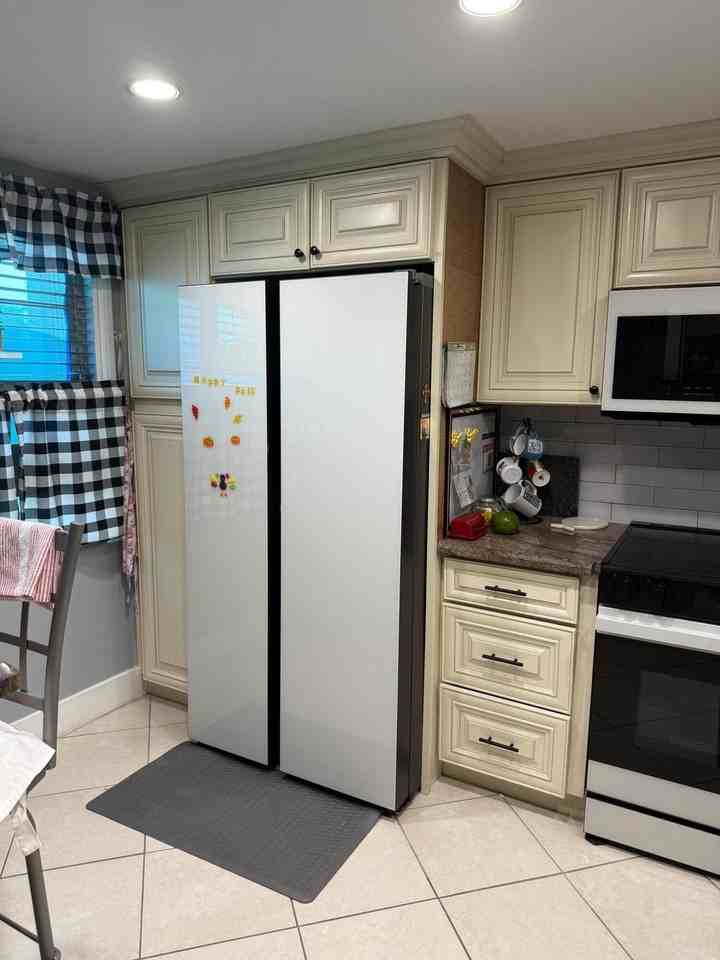 2402 Antigua Cir #G3 - Photo 2 of 50