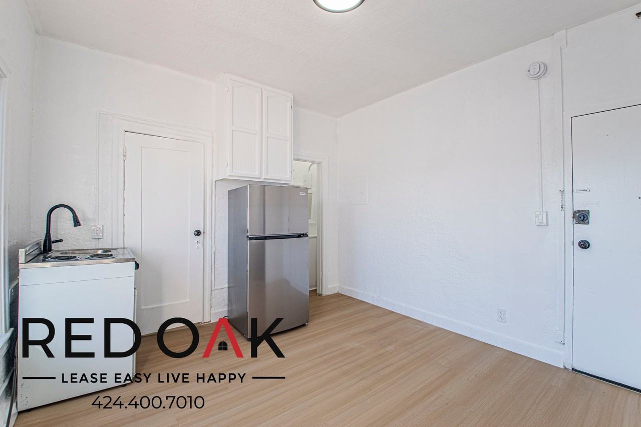 1243 S Mariposa Ave - Photo 5 of 8