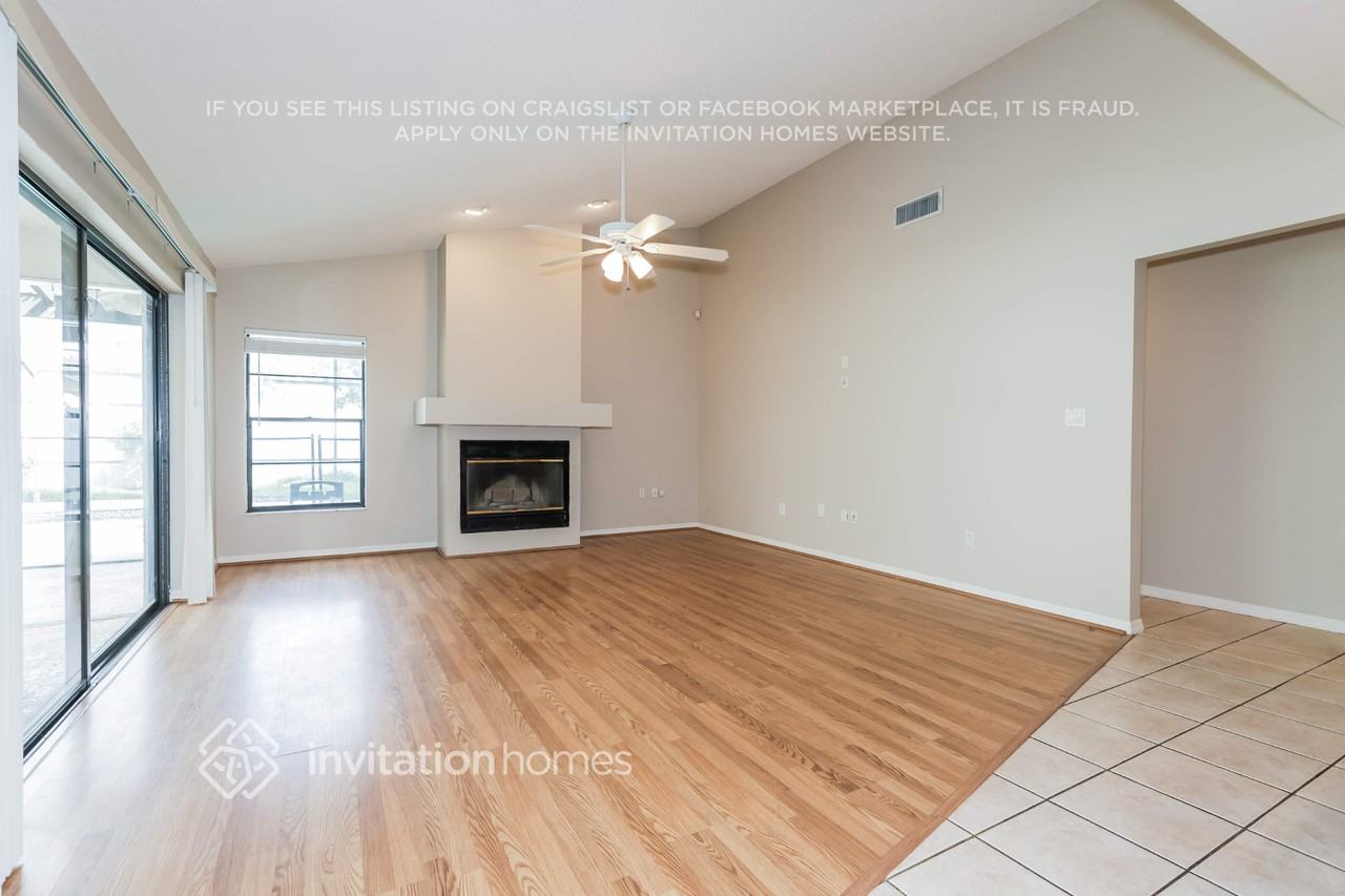 1412 Holleman Dr - Photo 2 of 16