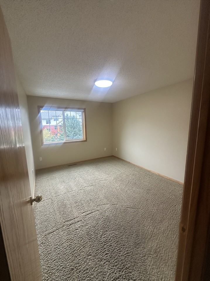 4670 19th St Sw - Photo 6 of 10