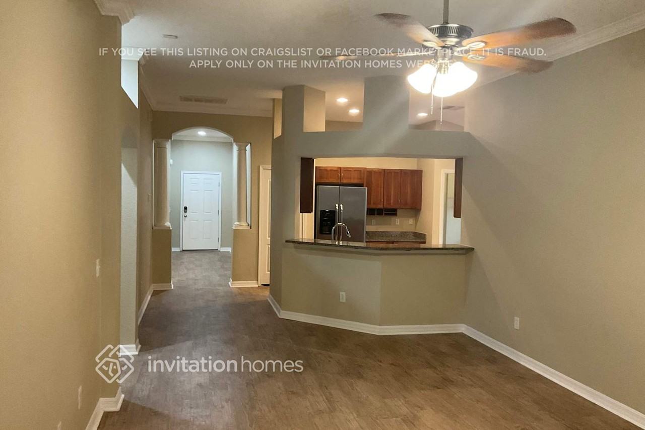 1619 Bonita Bluff Ct - Photo 5 of 15